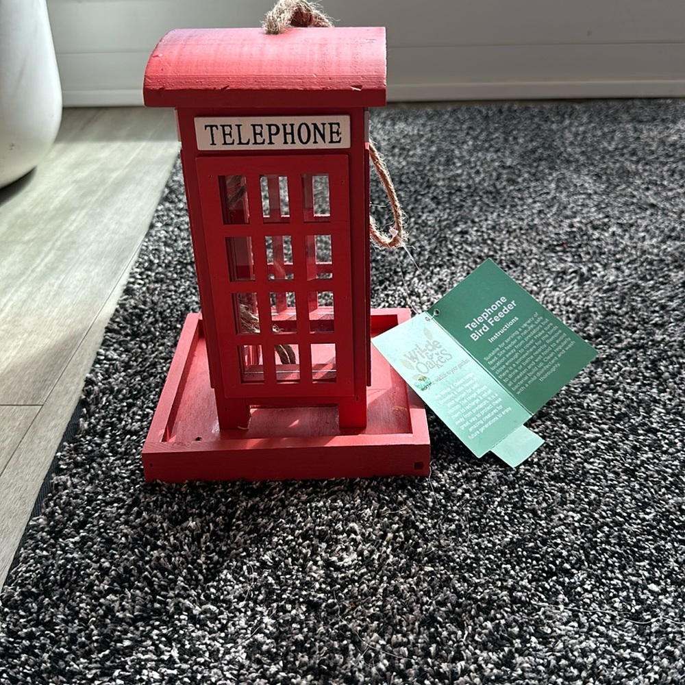 British phone bird feeder
